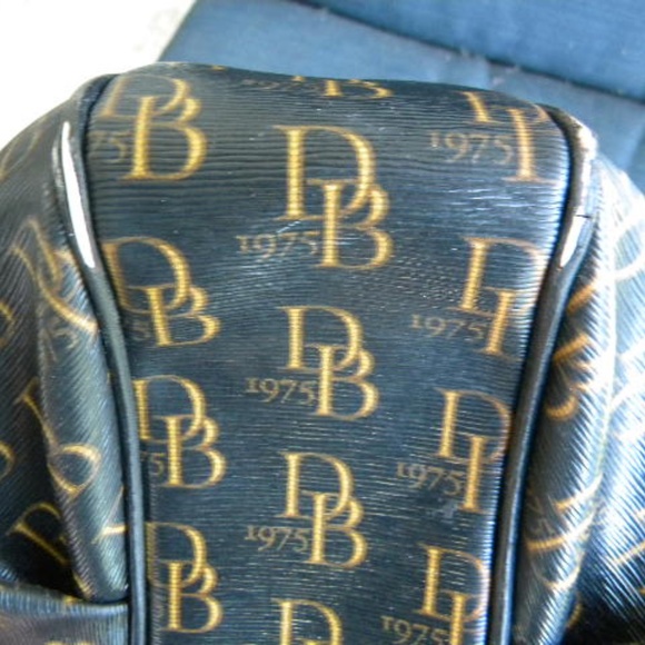 Dooney & Bourke Purse - Picture 15 of 16